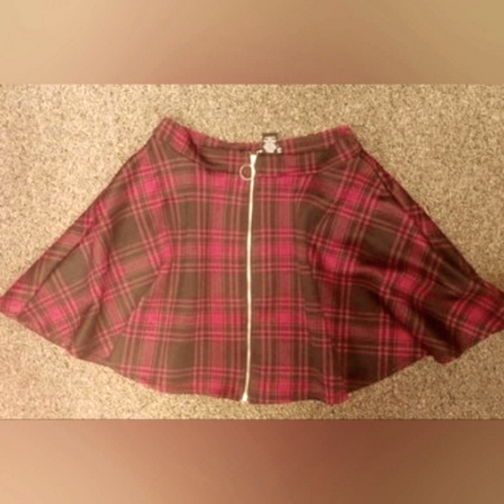 Hot topic plaid skirt